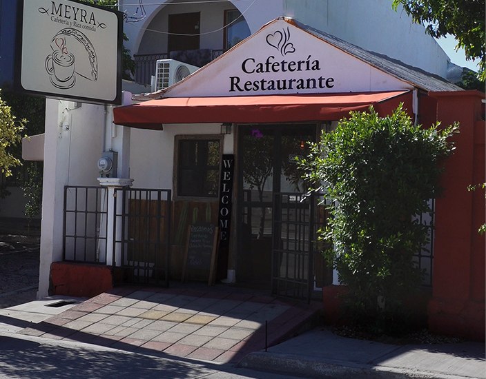 Fachada de MEYRA Café y Restaurante en La Paz